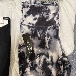 VOGO Capri length leggings